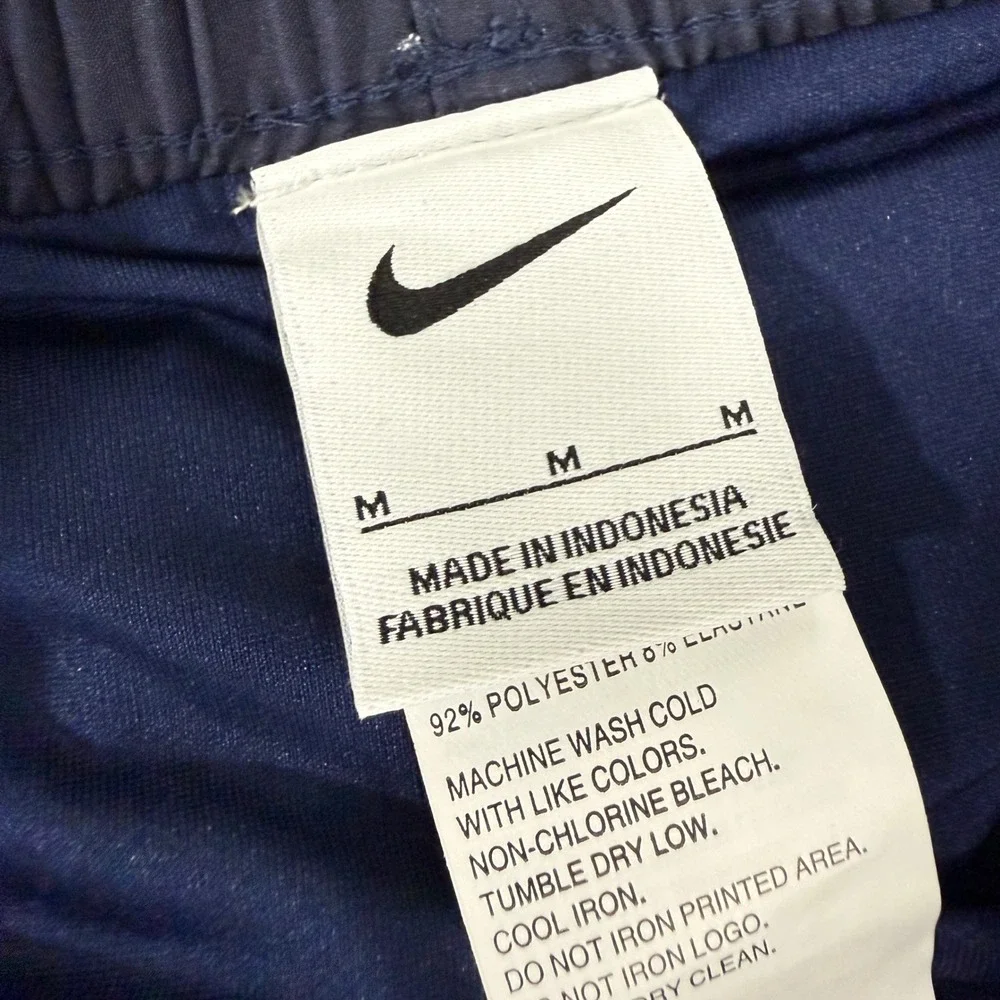 NEW Nike Swim Shorts Trunks Mens Medium 9
